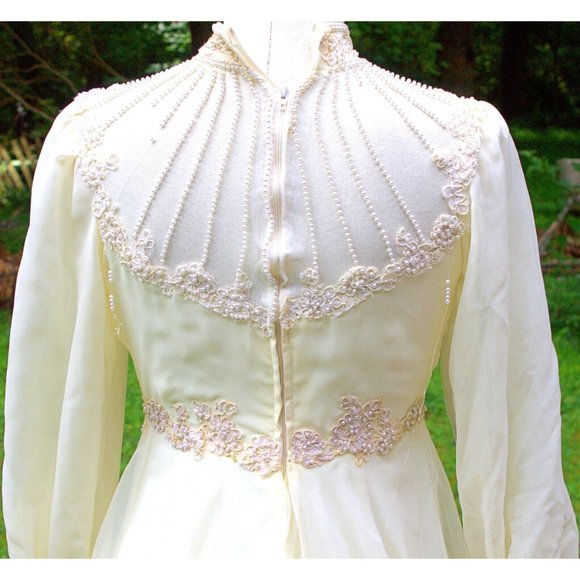 Vtg 80s Ivory Wedding Dress Veil Hi Neck Bead Sheer Cuffed Train Victorian Goth - Picture 9 of 16